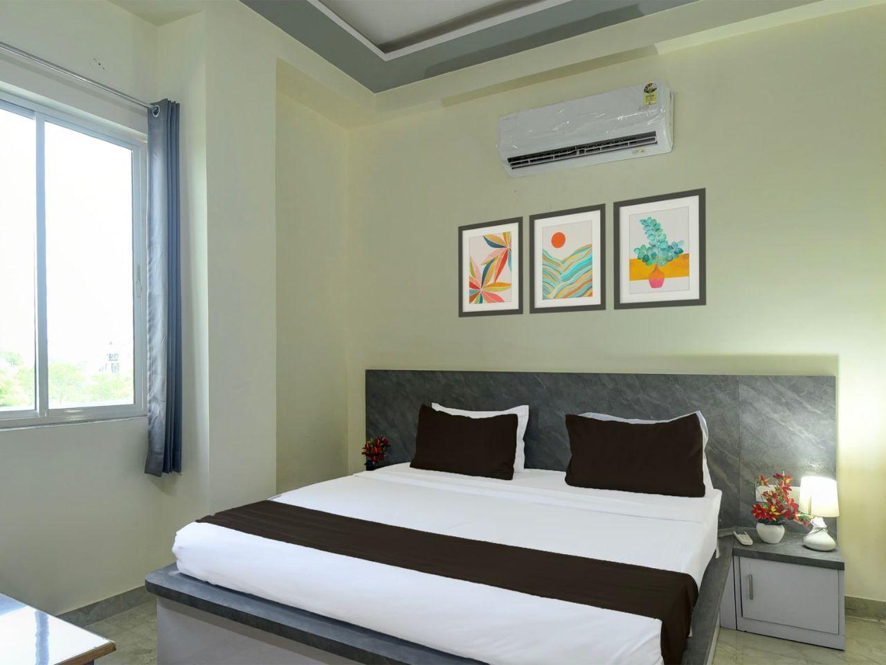 Hotel Veeru Aana Inn in Jaipur