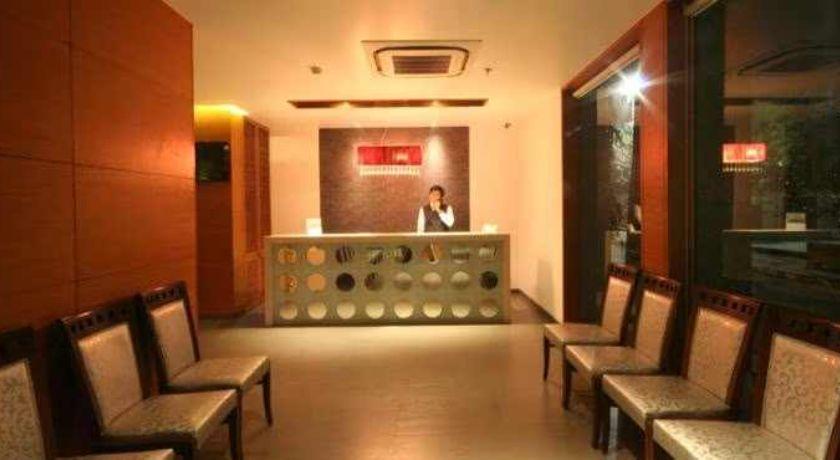 Hotel Suncity Premiere in Mumbai