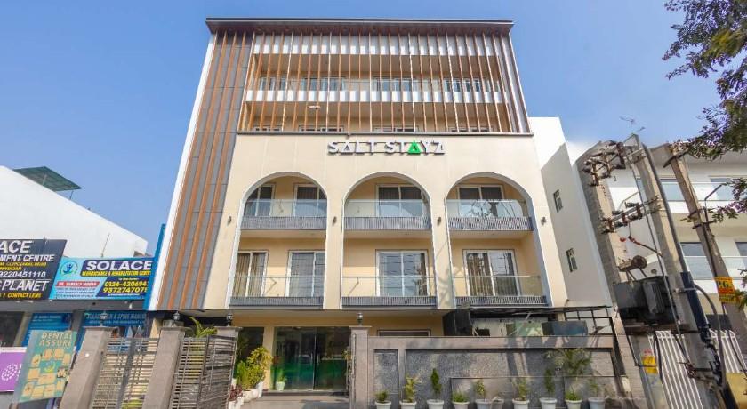 Saltstayz Select - Medicity (Near Medanta Hospital) in Gurgaon