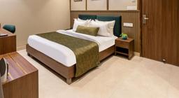 Saltstayz Premier Paschim Vihar in Delhi
