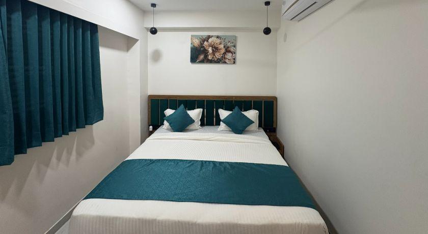 i Hotel in Ahmedabad