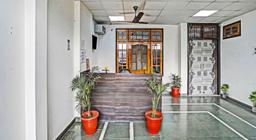 Hotel Master Price Inn in Lucknow