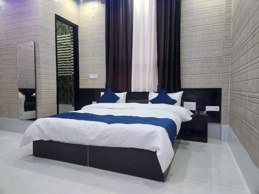 The Greno Hotel Expo Inn in Noida