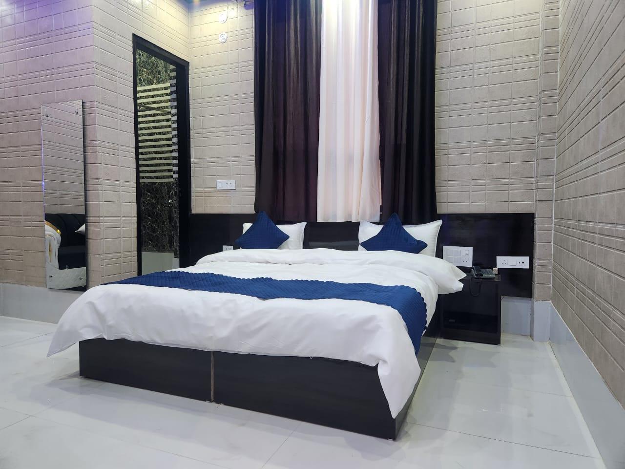 The Greno Hotel Expo Inn in Noida