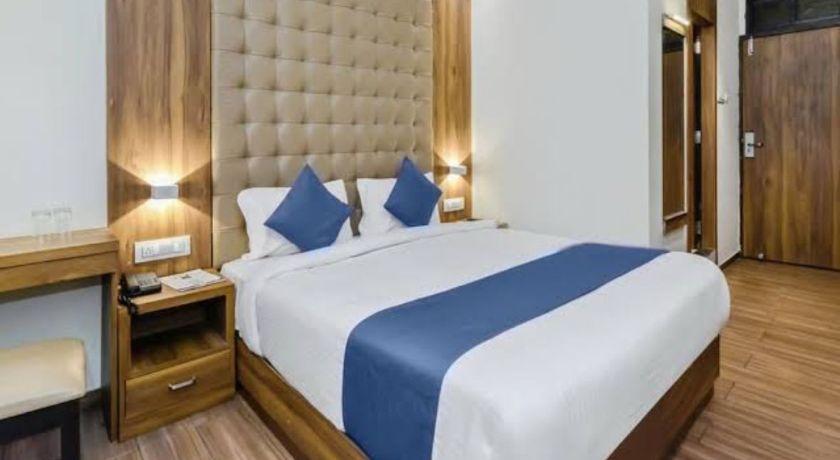 Hotel Cozy Inn in Mumbai