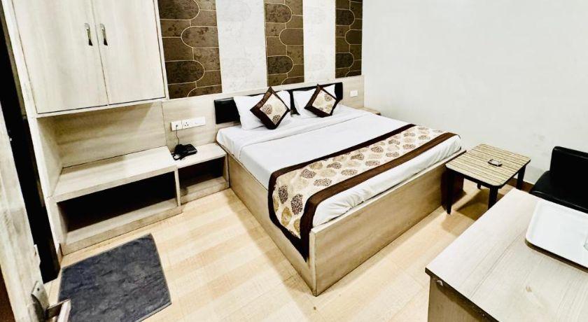 Hotel Majestic in Lucknow