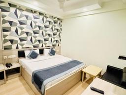 Hotel Majestic in Lucknow