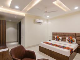 Hotel Prism Grand in Zirakpur