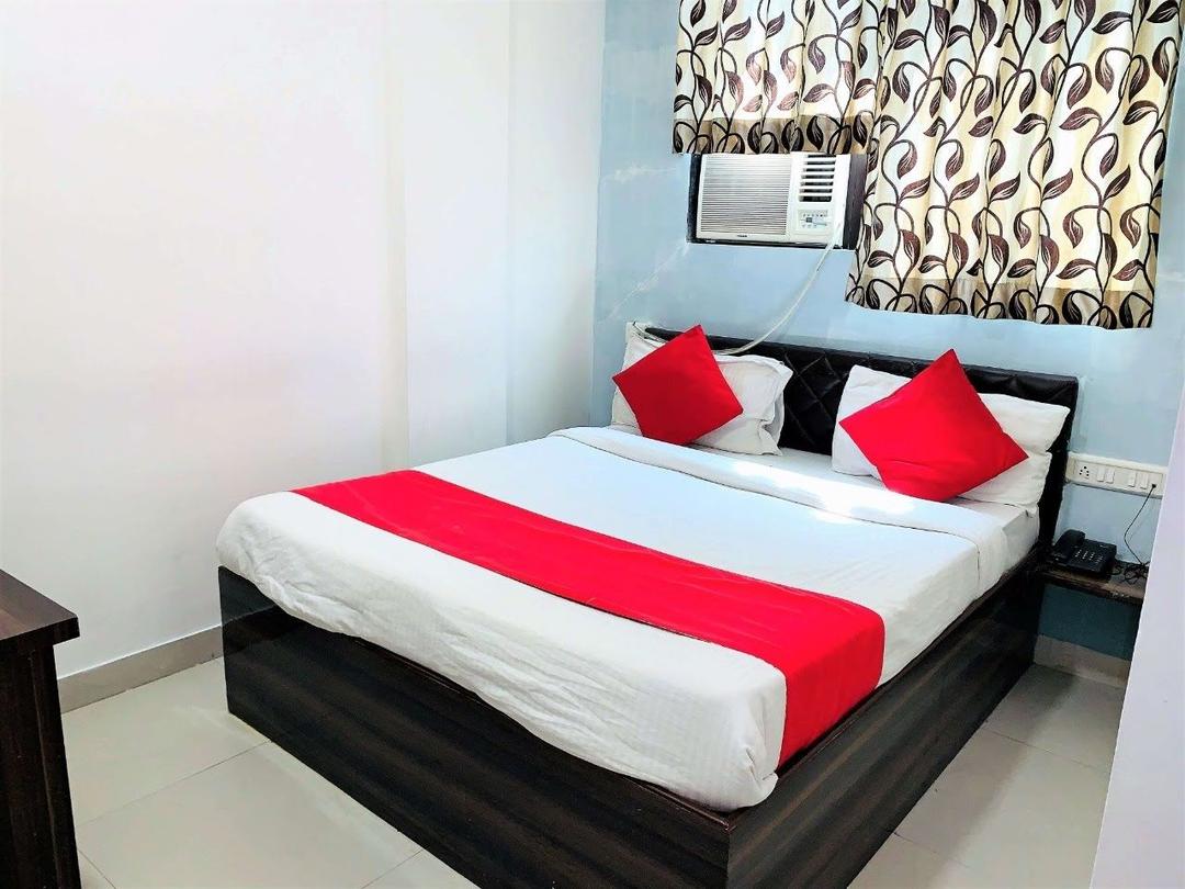 Hotel Everest Inn in Navi Mumbai