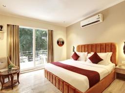 Limewood Stay - Mall 51 in Gurgaon
