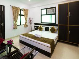 Hotel Taj Niwas in Agra