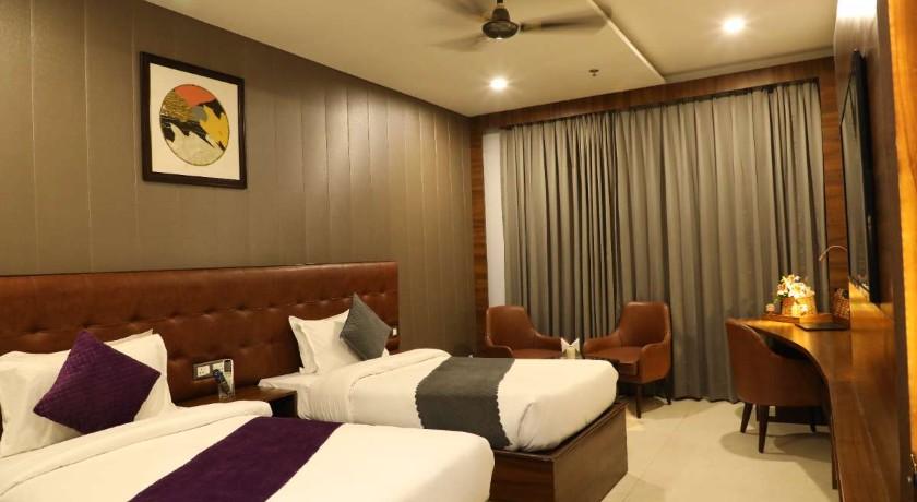 Hotel Helios in Zirakpur
