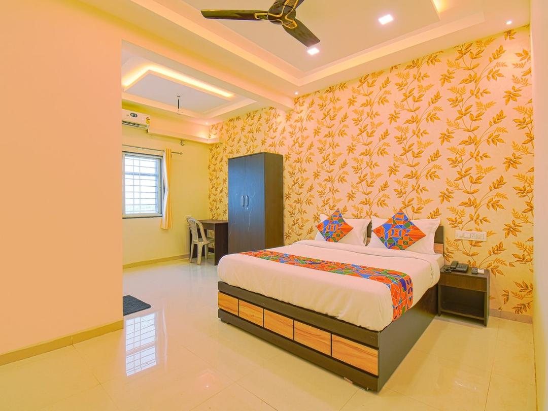 Golden Leaf in Pune