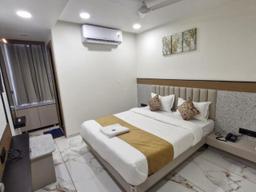 Hotel Rose Gold in Ahmedabad