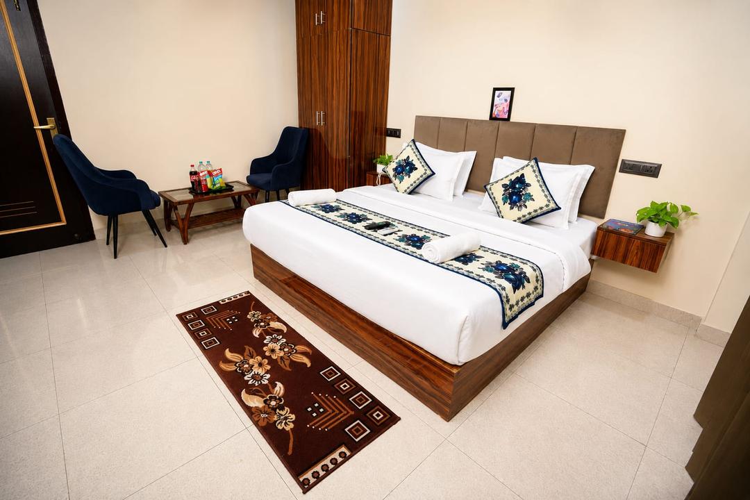 Hotel Radiant Blu in Noida