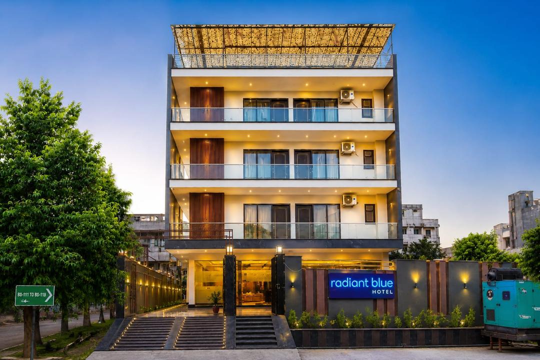 Hotel Radiant Blu in Noida