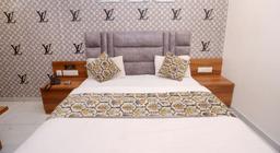 Hotel Lee Gold in Anand