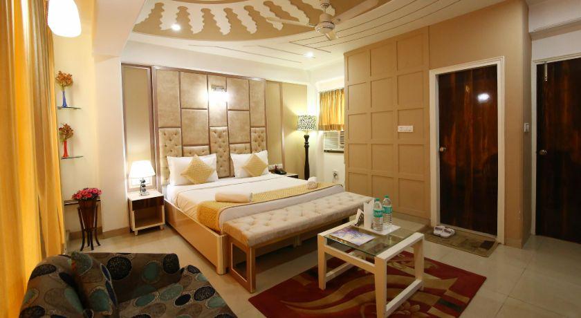 Hotel Opera in Delhi