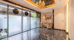Hotel Lexus in Delhi