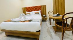 Hotel Riverside Retreat in Thane