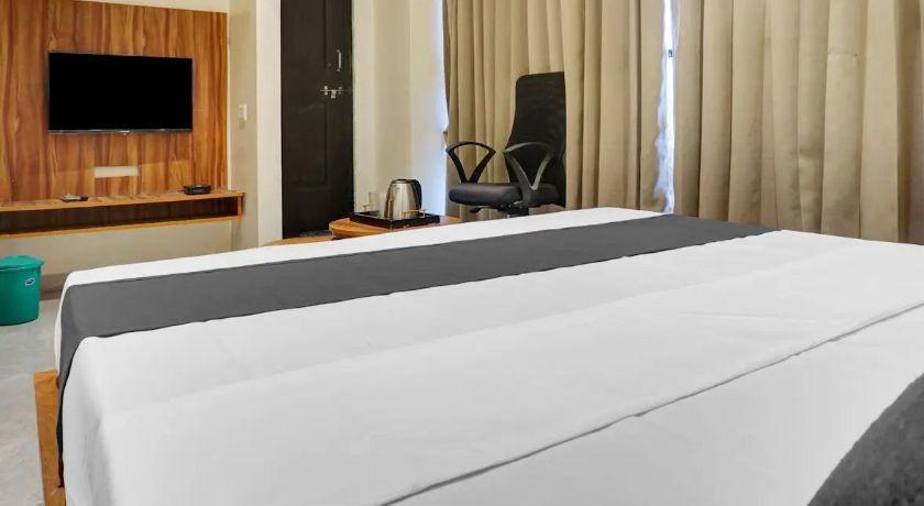 Paradise Inn in Pune
