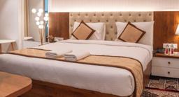 Blue Diamond Luxury Stay in Bangalore