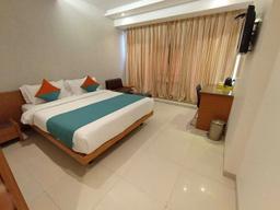 Pride Biznotel Alkapuri in Vadodara