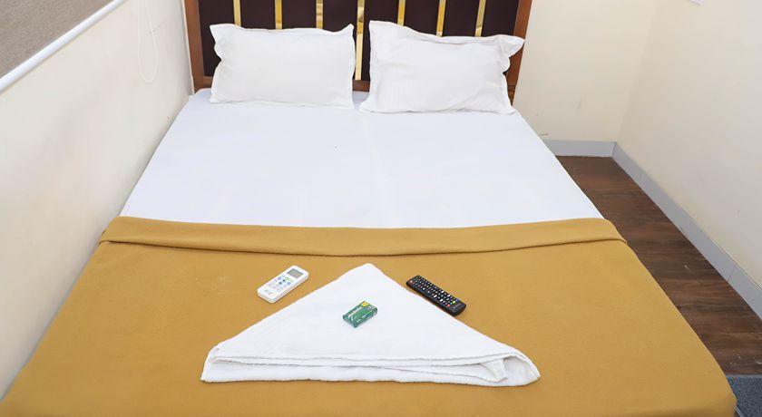Hotel Lavish Villa in Navi Mumbai