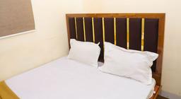 Hotel Lavish Villa in Navi Mumbai