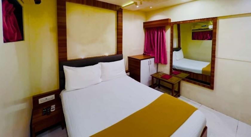Hotel Dwaraka in Mumbai