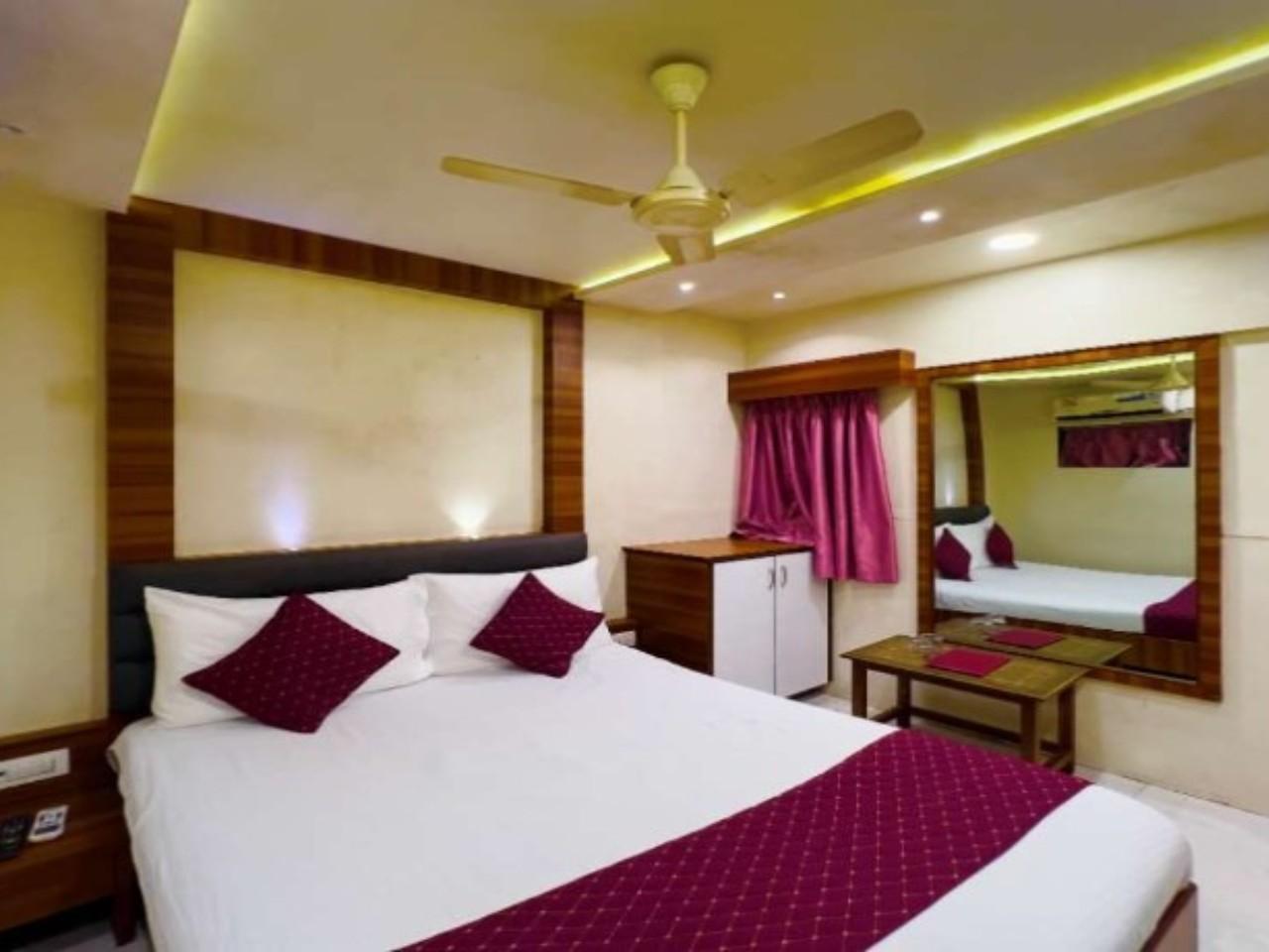 Hotel Dwaraka in Mumbai