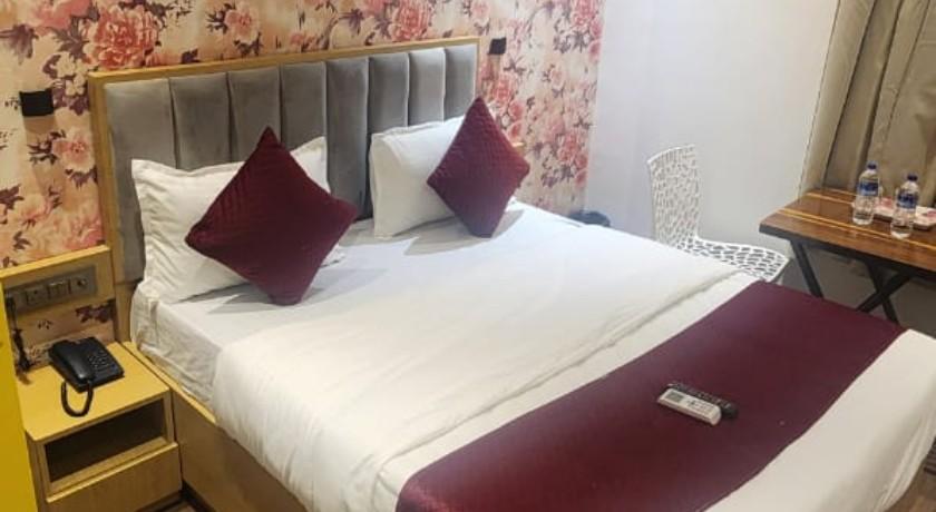 Iris Inn in Thane