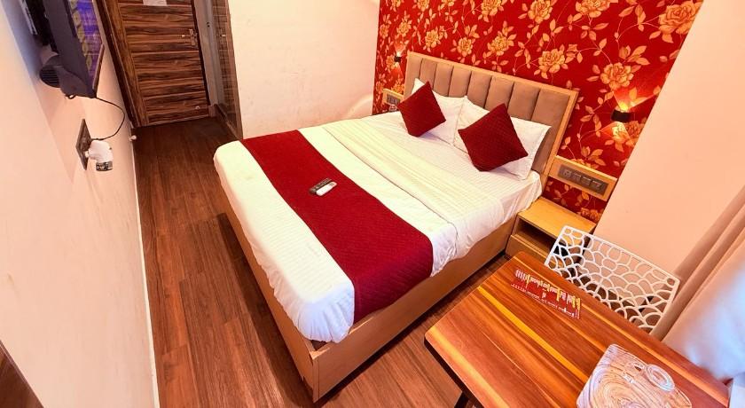 Iris Inn in Thane