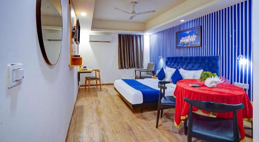 Hotel Aerostar Grand in Delhi