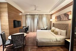 Maryland Group Hotel in Zirakpur