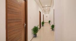Hotel Vinayak in Lucknow