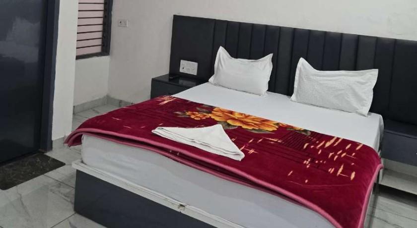 Hotel HR Residency in Delhi