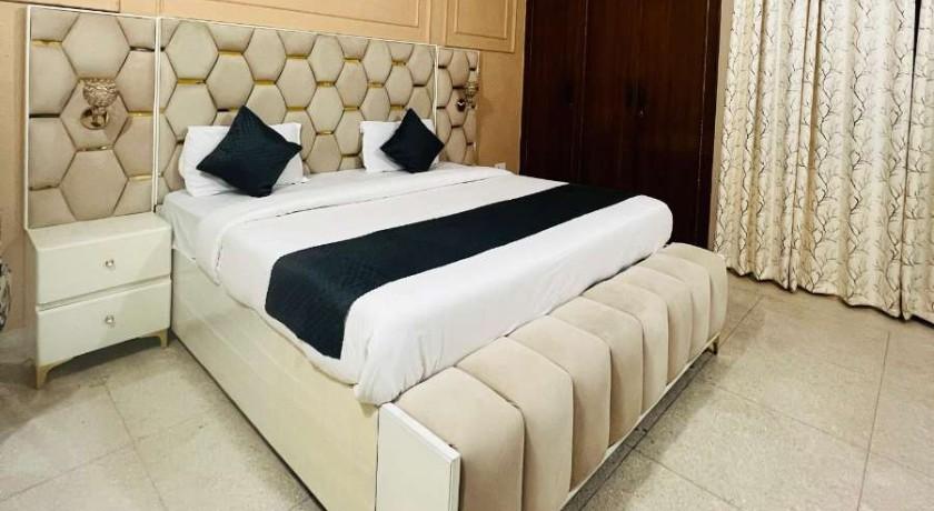 Hotel The Arrow in Delhi