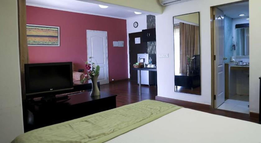 Royal Orchid Golden Suites, Pune in Pune