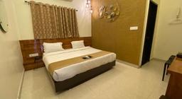Hotel Golden Bliss in Bhopal