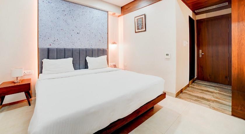 Hotel Ocean Breeze in Bhopal