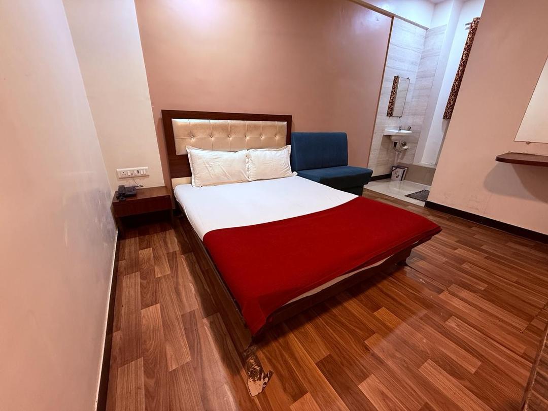 Hotel SK Galaxy in Thane