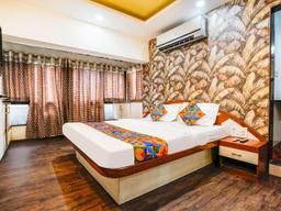 Hotel Saroj in Nashik