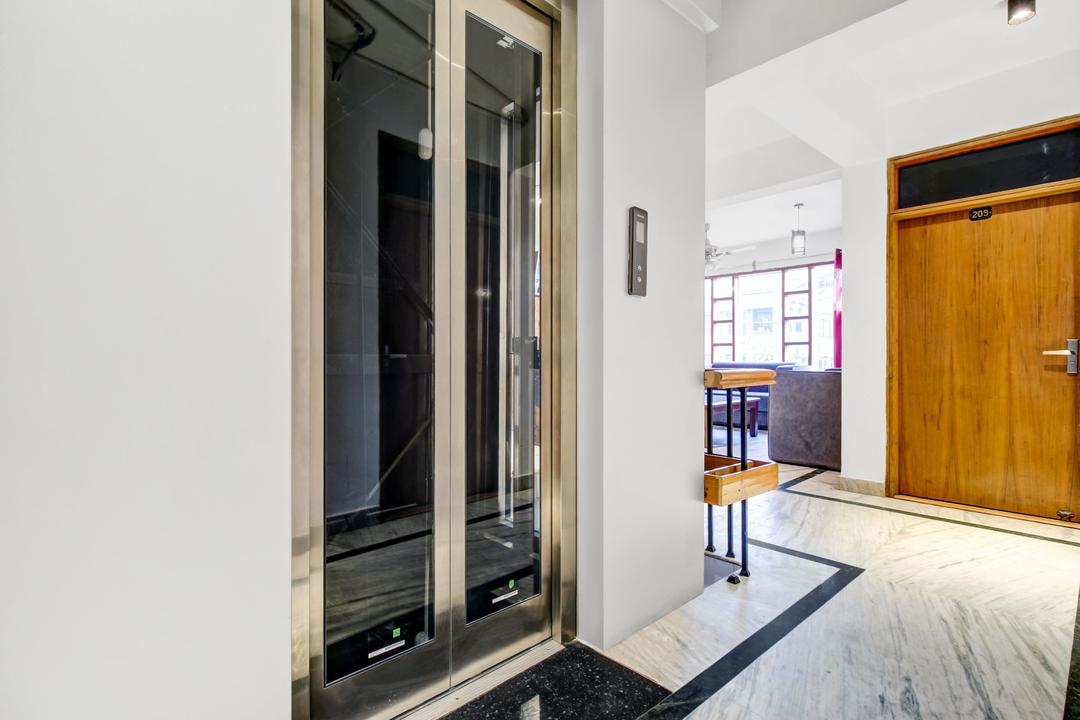 Super Townhouse Rajbagh Formerly Hotel Modern in Srinagar