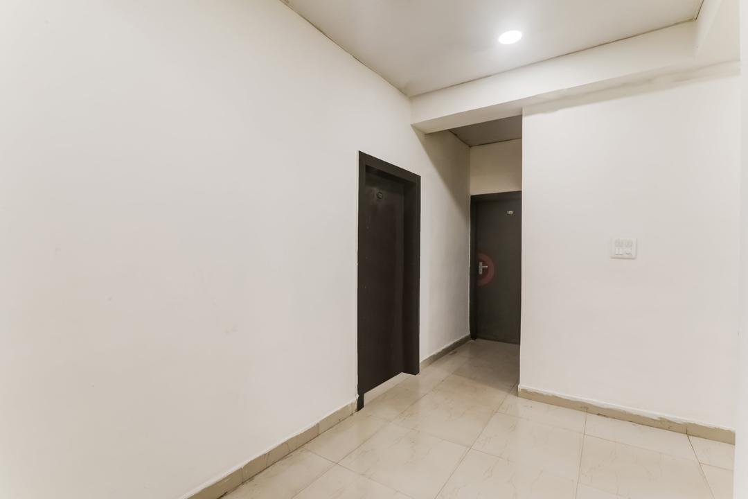 Super Townhouse Awas Vikas Kalyanpur in Kanpur