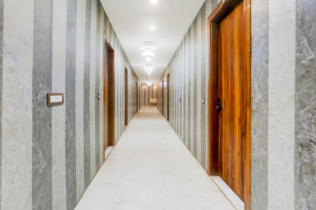 Townhouse Faridabad Railway Station Formerly Hotel Royals Paradaise in Faridabad