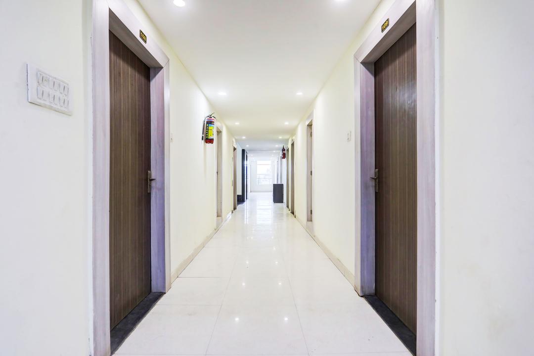 Townhouse Hoshangabad Road Near Aashima Mall in Bhopal
