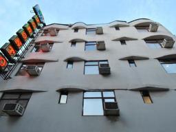 Hotel Toronto in Delhi
