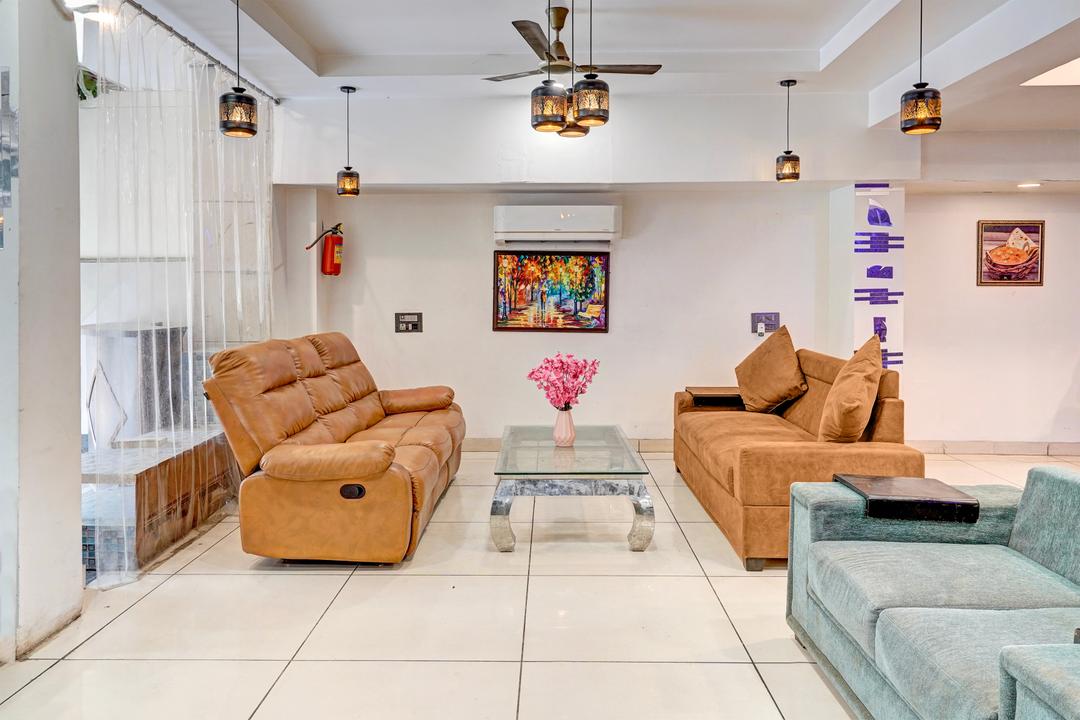Super Townhouse Sector 47 Near Medanta in Gurgaon