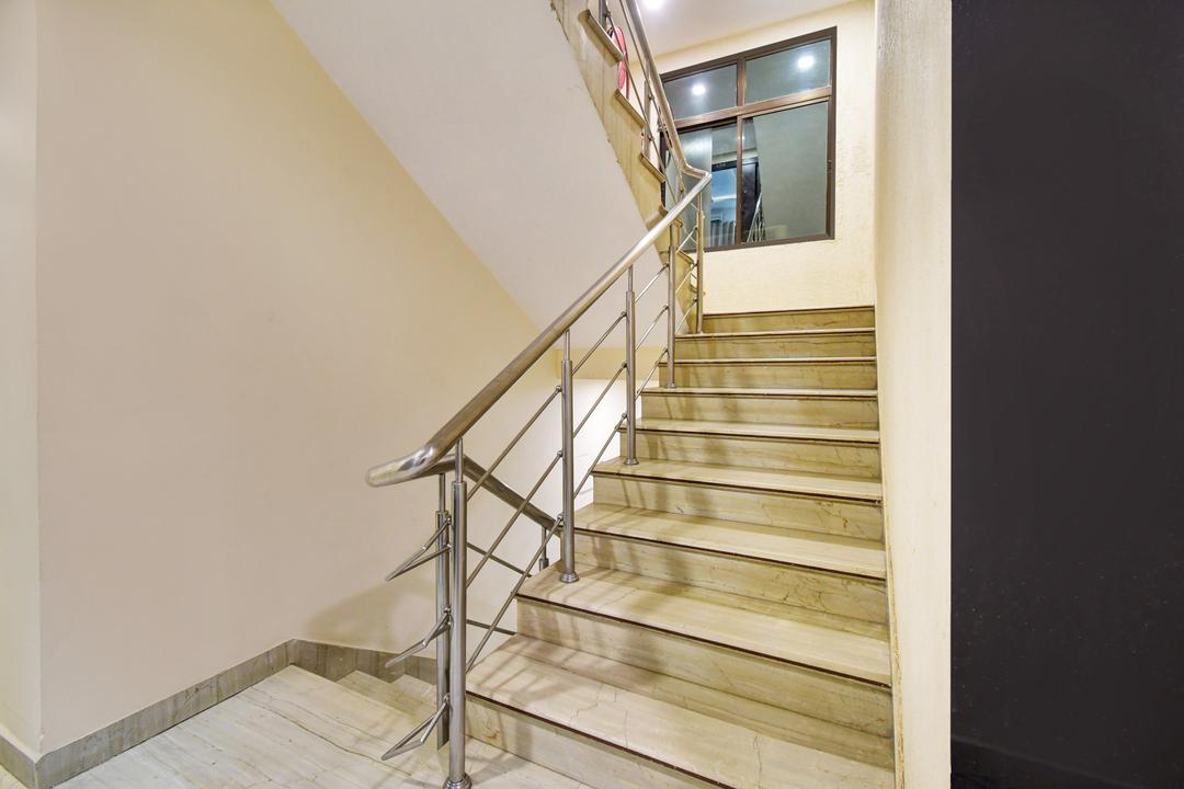 Super Townhouse Ranchi Near Railway Station in Ranchi